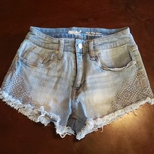 Mossimo size 0/25 jean shorts